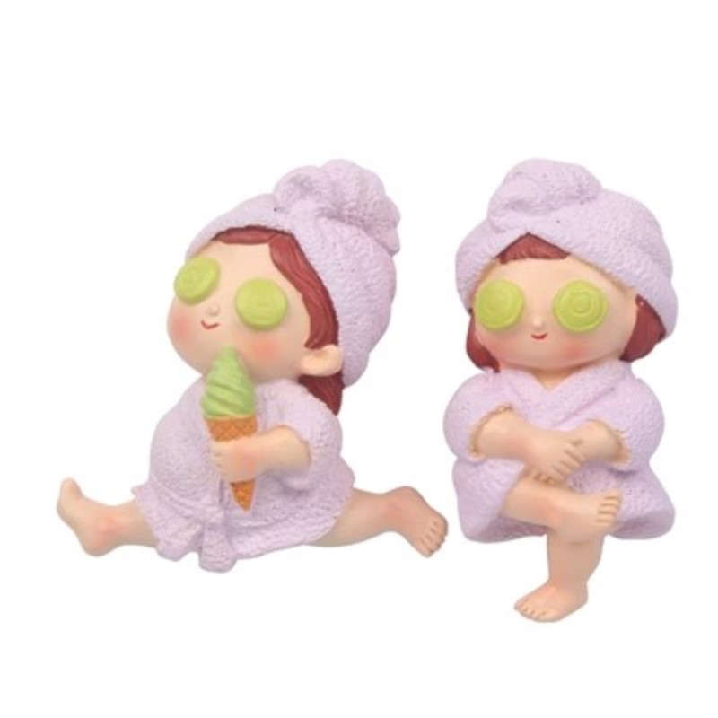 Wearing Nightgown Girl Resin R - Phone Accessories For Old People のレビューと価格